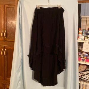 Black Hot Topic hi low skirt